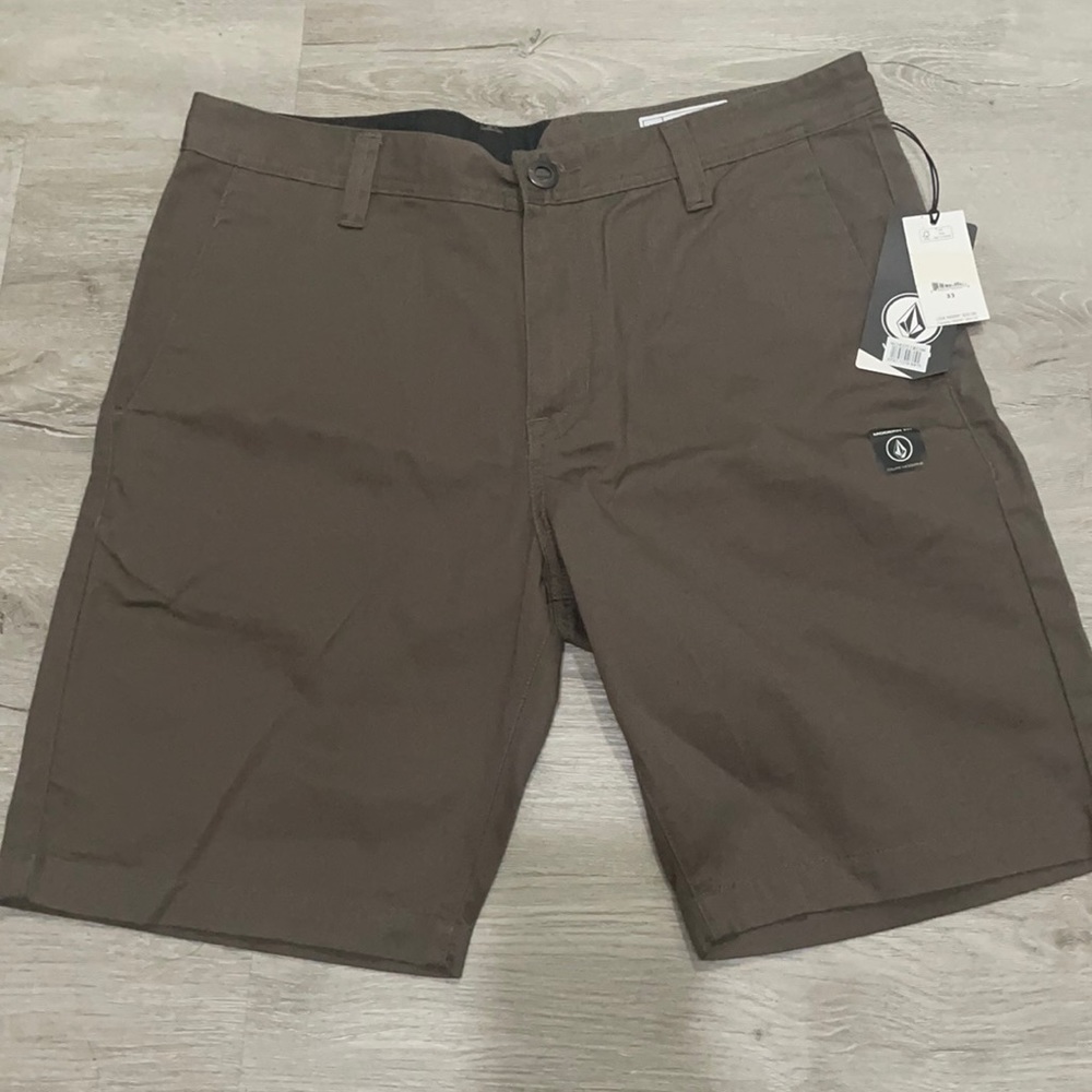 Volcom shorts